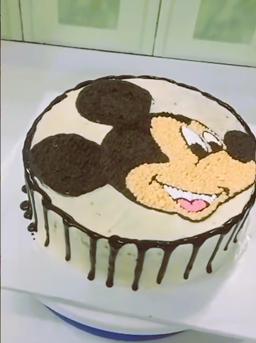 Custom Cakes